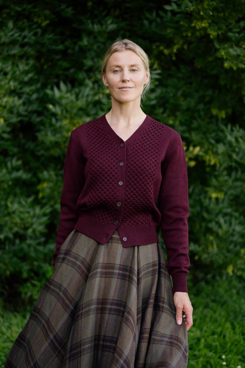 Elaine – Merino Wool Cardigan in Charcoal Grey - Image 4