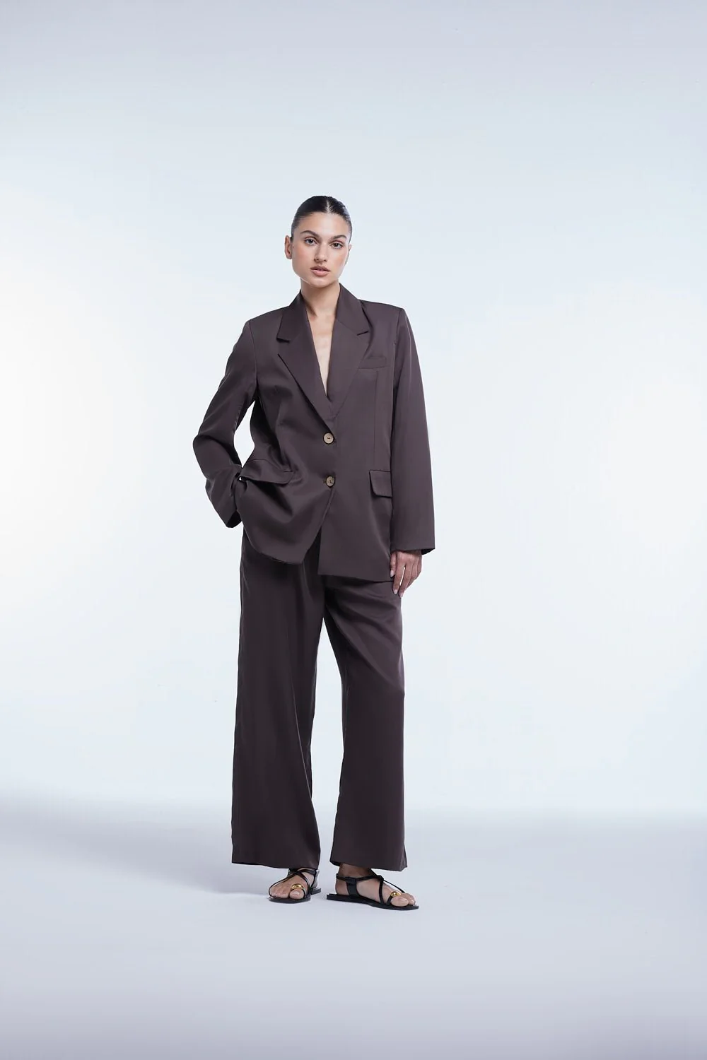 Relaxed Single Breasted Blazer in Coffee Brown - Image 3