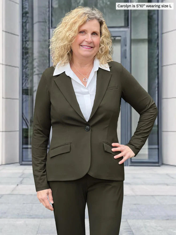 Sienna Relaxed Fit Blazer in Navy - Image 3