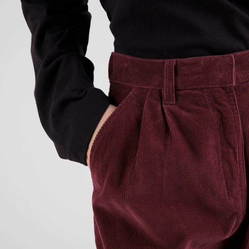 Vickeleby Organic Cotton Corduroy Pleated Trousers in Off-White - Image 9