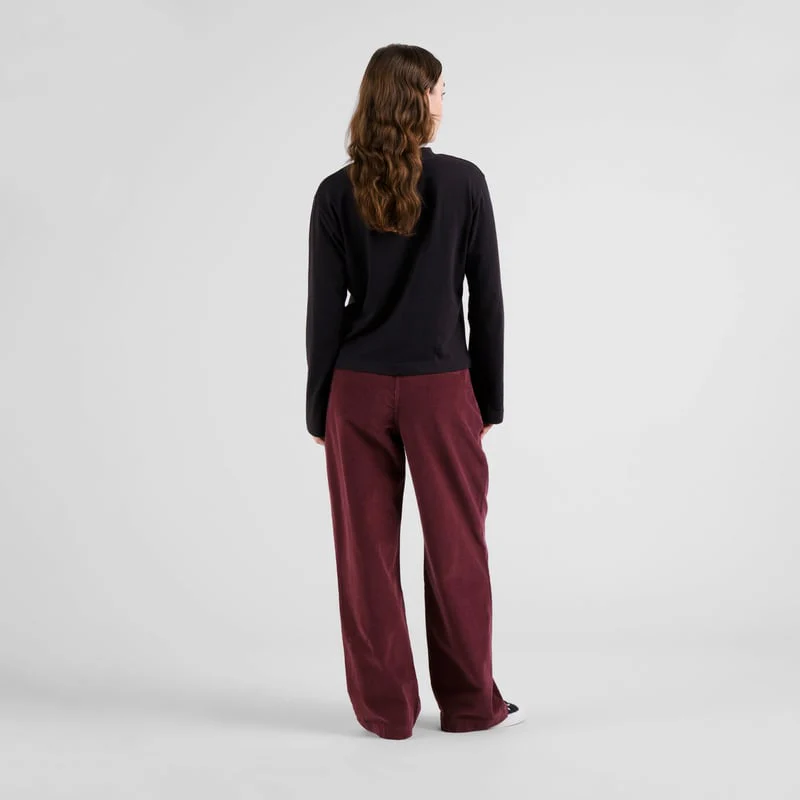 Vickeleby Organic Cotton Corduroy Pleated Trousers in Off-White - Image 10