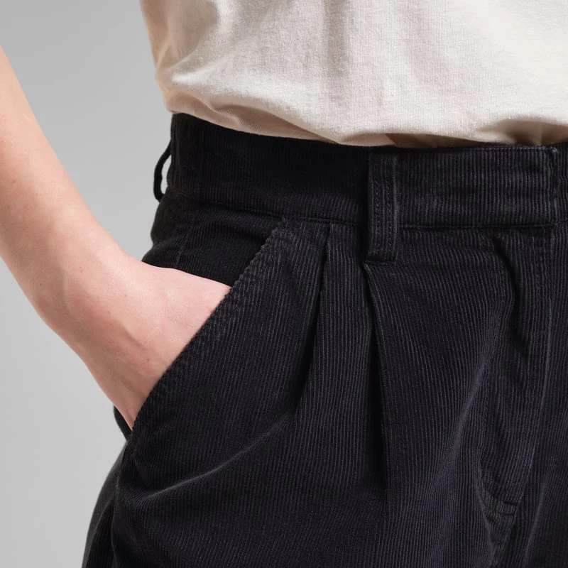 Vickeleby Organic Cotton Corduroy Pleated Trousers in Off-White - Image 6